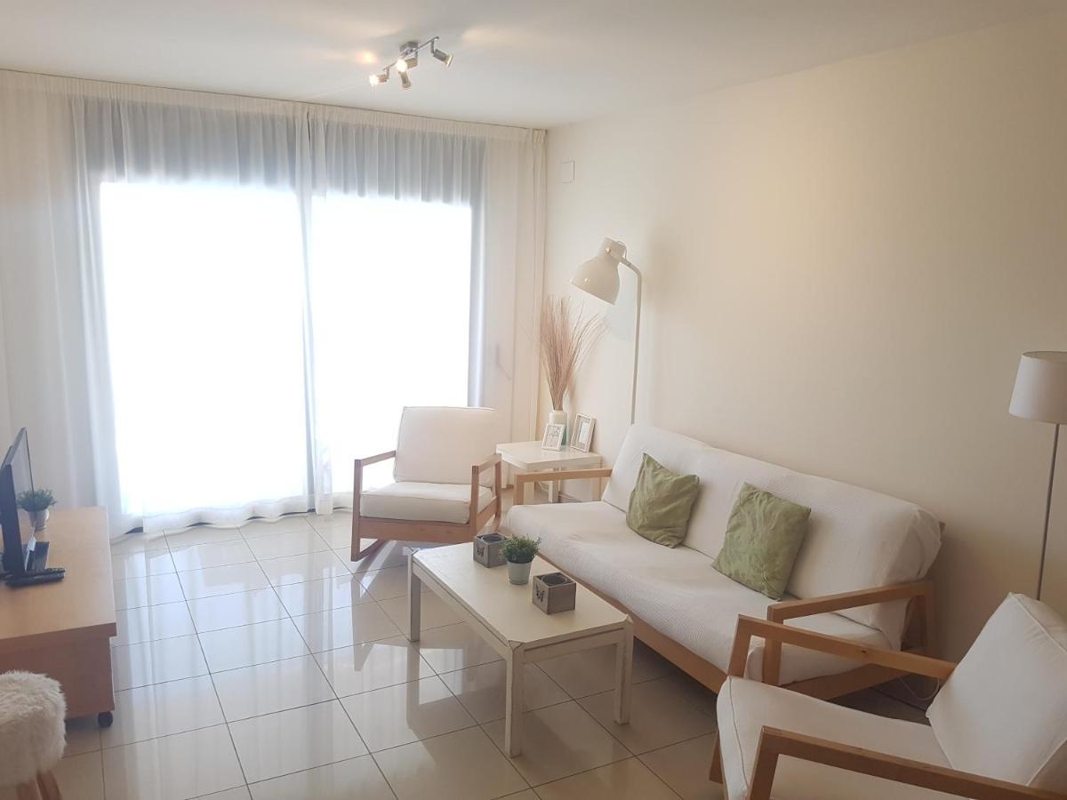 Beautiful Apartment 75M2 With View At The Beach, Pool, Parking Roses Exterior foto