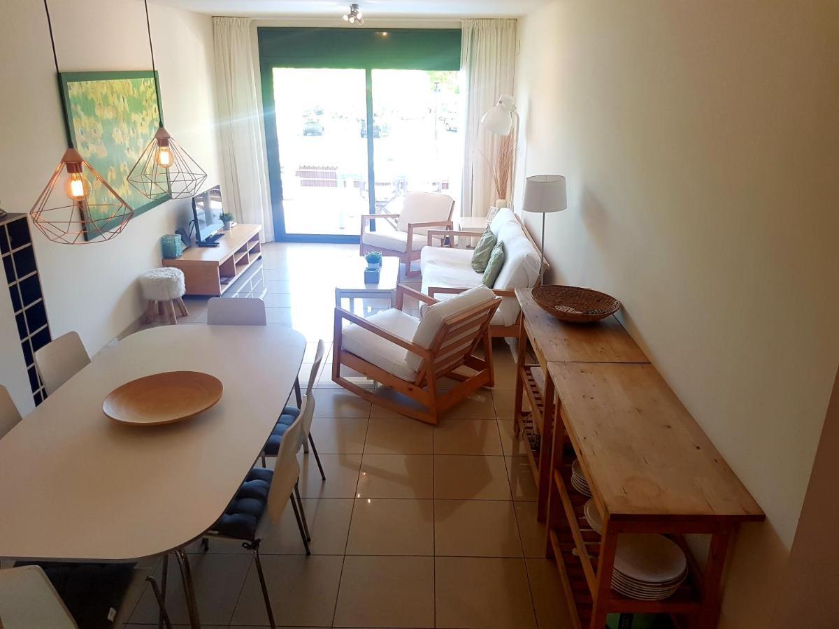Beautiful Apartment 75M2 With View At The Beach, Pool, Parking Roses Exterior foto