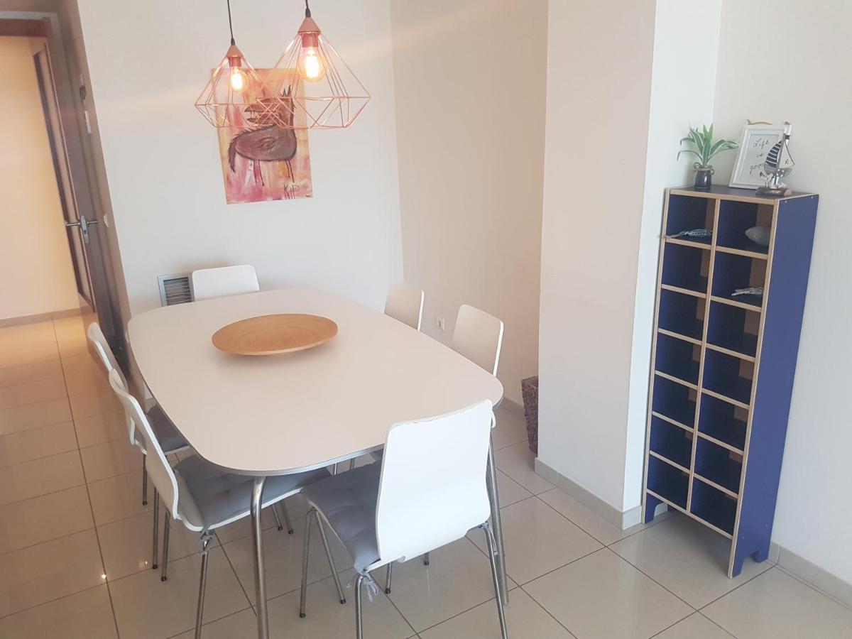 Beautiful Apartment 75M2 With View At The Beach, Pool, Parking Roses Exterior foto